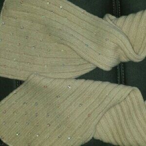 TWO ITEMS Girl's glow in the dark Kittens tee & Pink sequined scarf